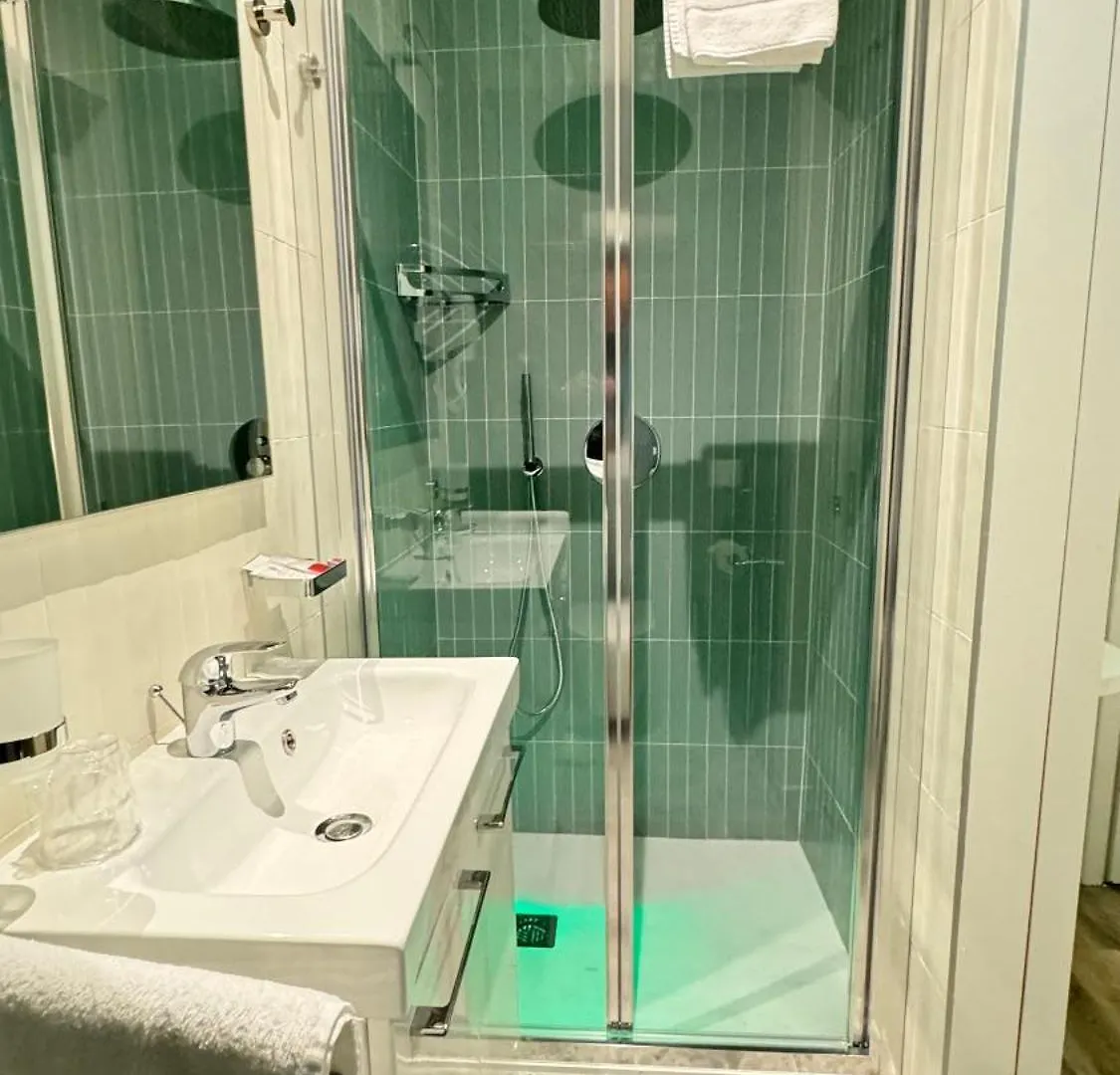 **  Hotel Cristina Lido di Jesolo Włochy