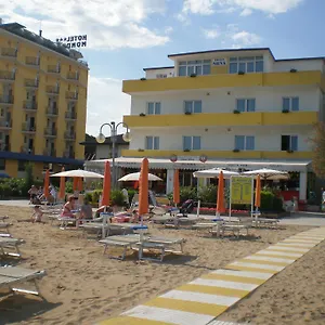 https://hotel-silva-frontemare.hotelinveneto.com